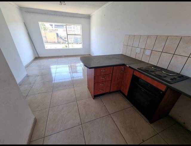 2 BEDROOM APARTMENT FOR SALE IN FLORIDA